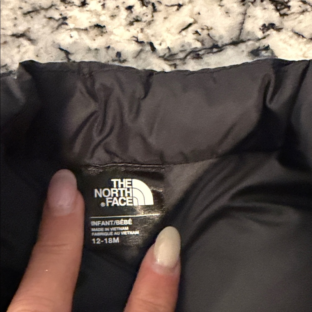 The North Face Black and Blue Kids' Jacket - Picture 2 of 3